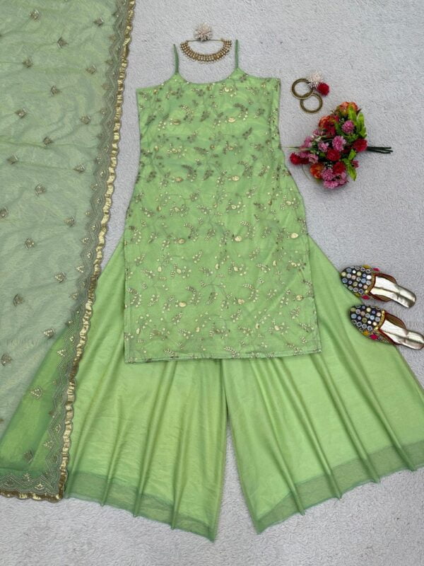 Chinon silk suit - Image 2