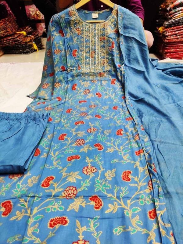 Cotton sequins worked suit with chiffon dupatta - Image 2