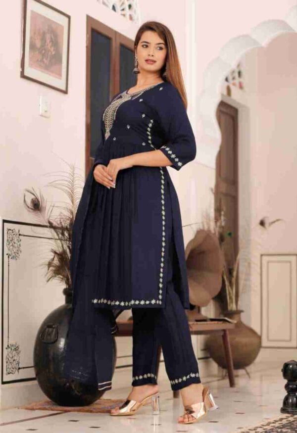 Cotton 3 piece with sequins work - Image 3
